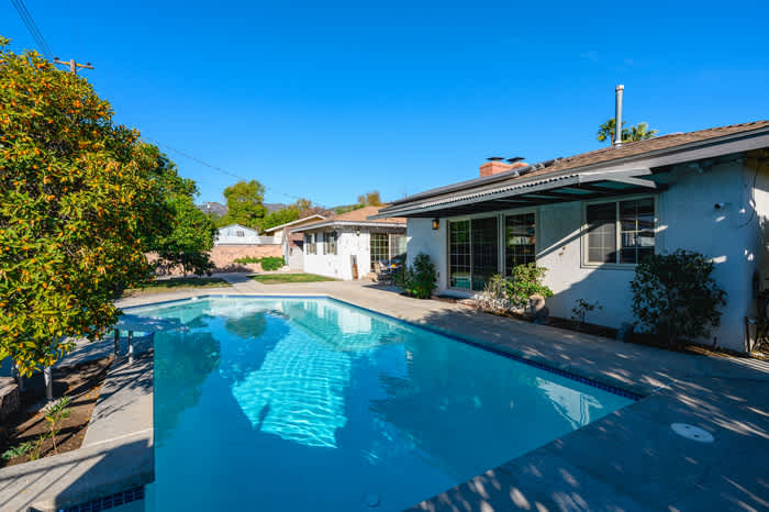 135 Underhill Drive – photo 1