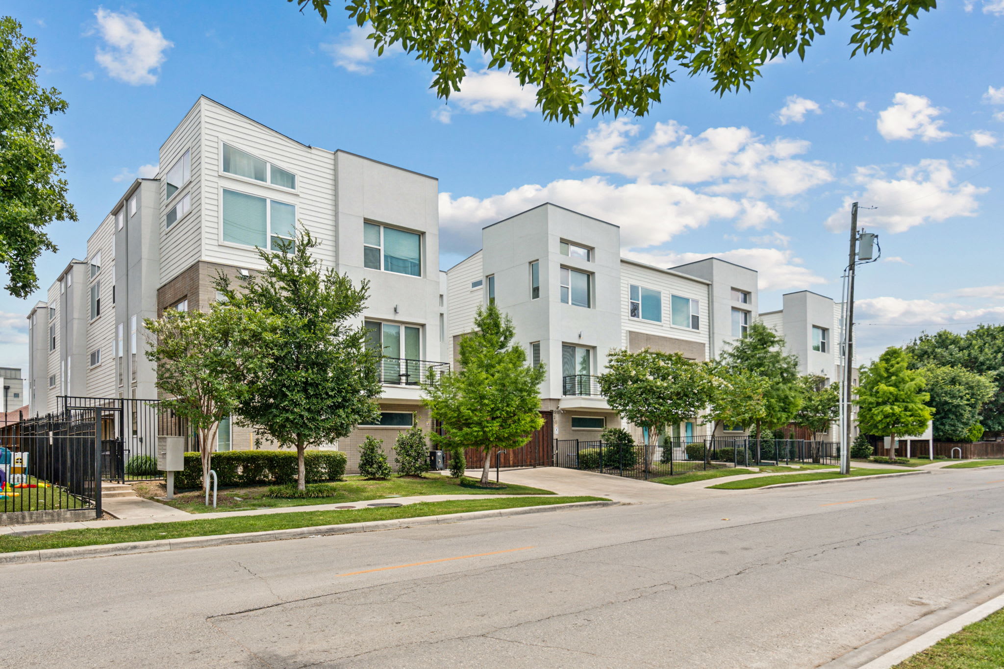 Elysian Heights – photo 1