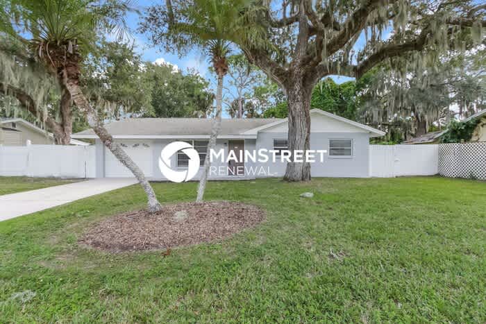 3401 Spainwood Drive – photo 1 of 57