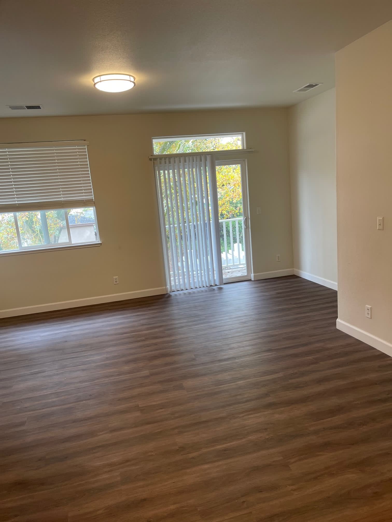 1072 Prospect Ave – photo 1