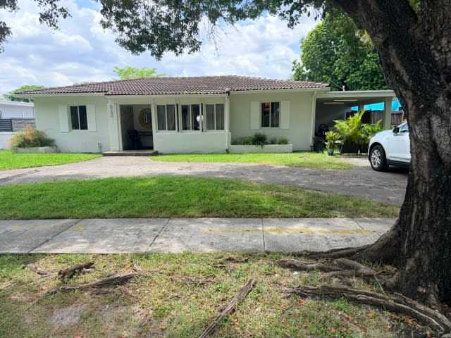 8240 Southwest 62nd Court – photo 1