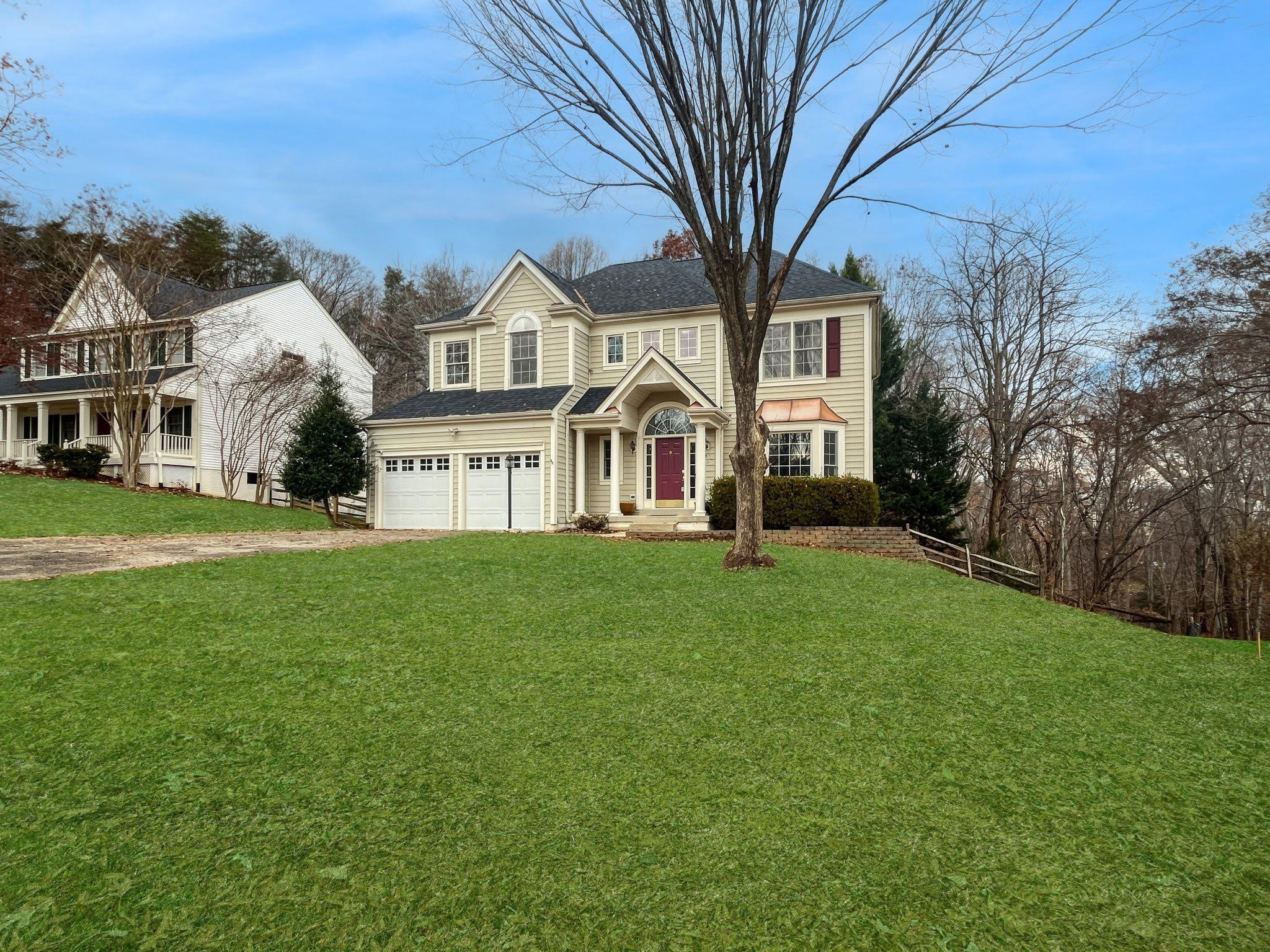 214 W LOCUST Street – photo 1 of 40