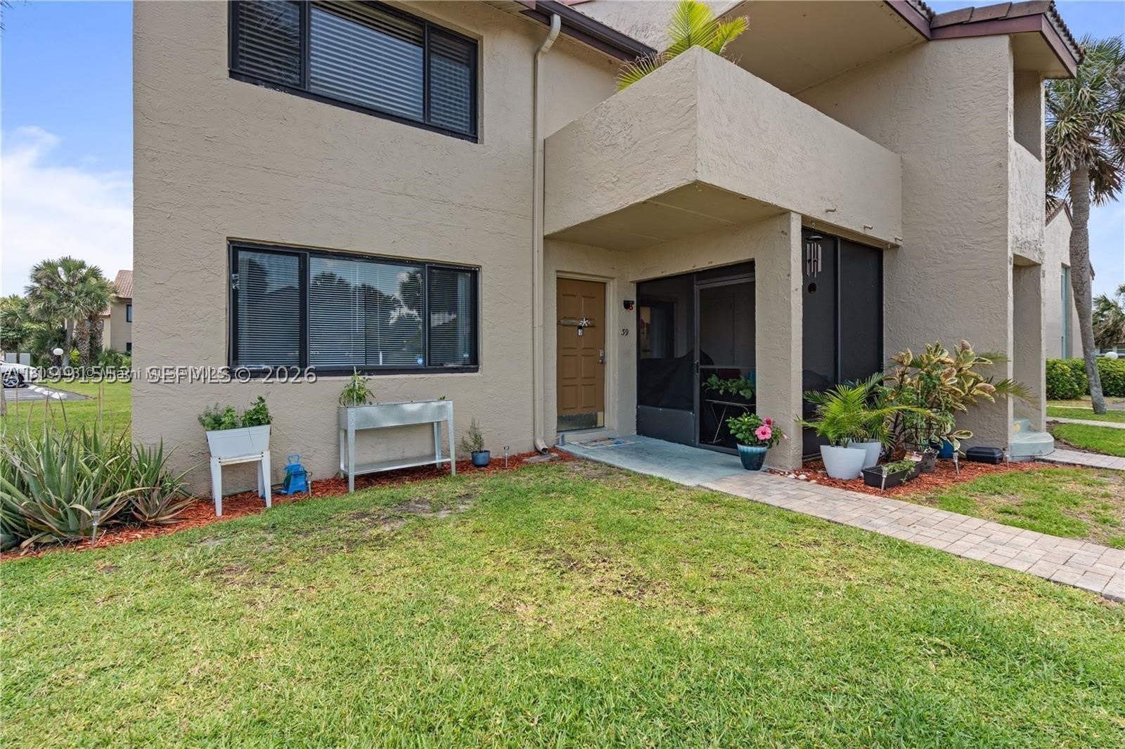 1145 N Shannon – photo 1 of 35