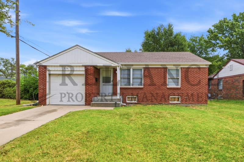 374 North Hillcrest – photo 1
