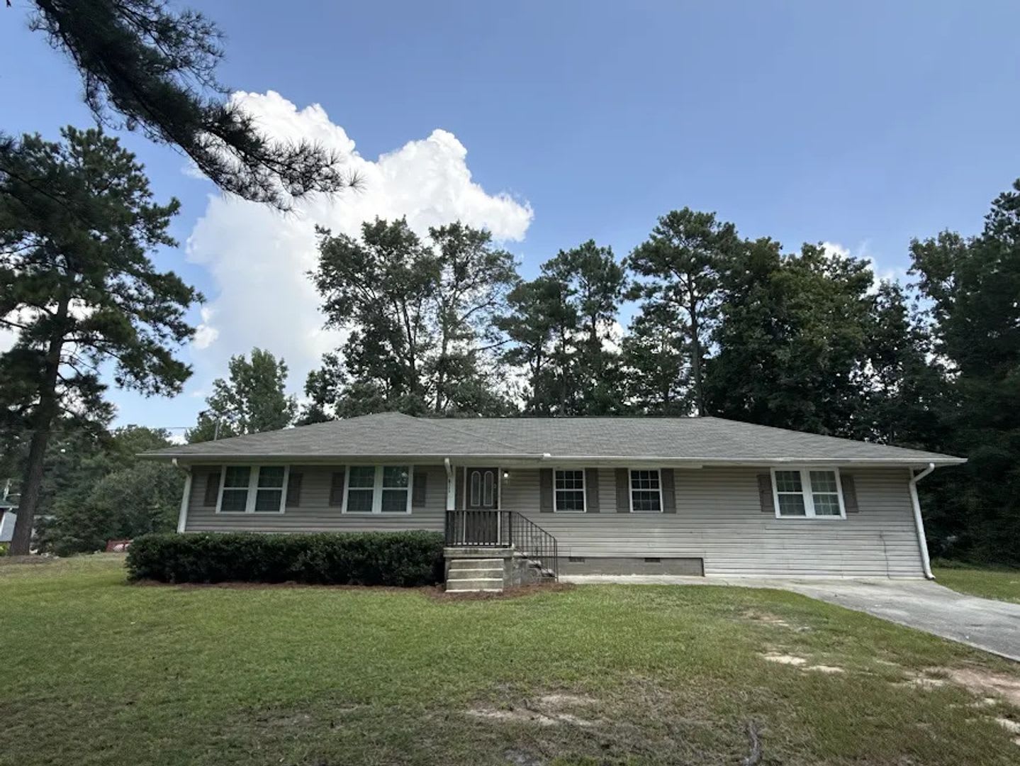 3 Bed 1 5 Bath In Morrow – photo 1