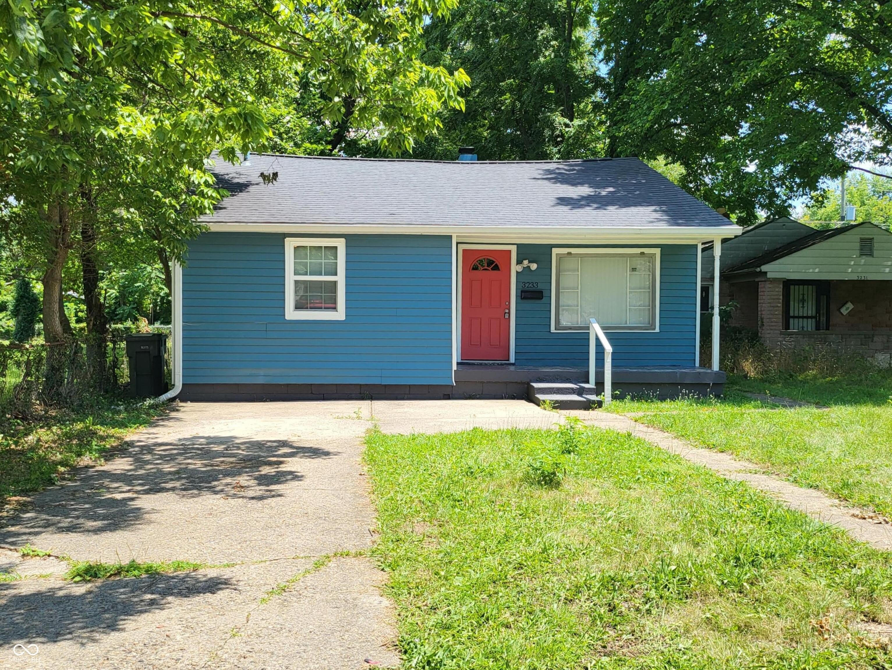 3233 Ralston Avenue – photo 1 of 14