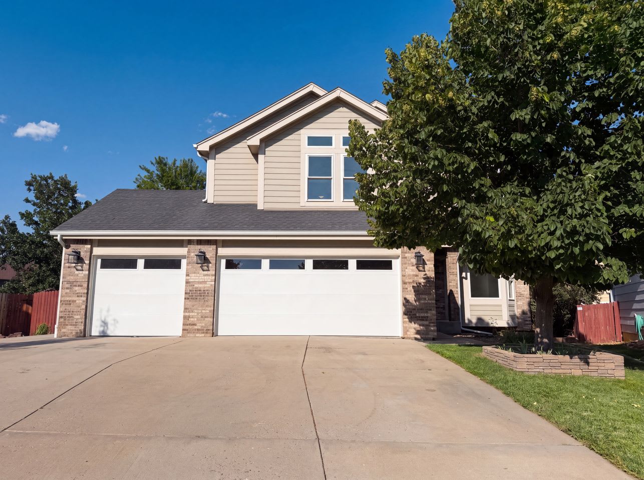 10563 Falcon St – photo 1 of 19