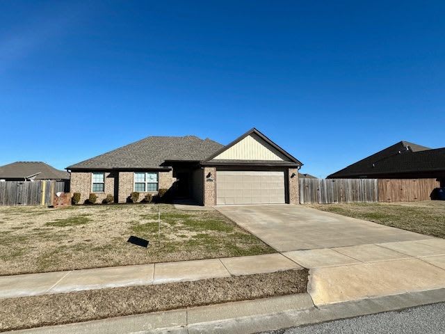 2250 Hunters Dr – photo 1 of 99