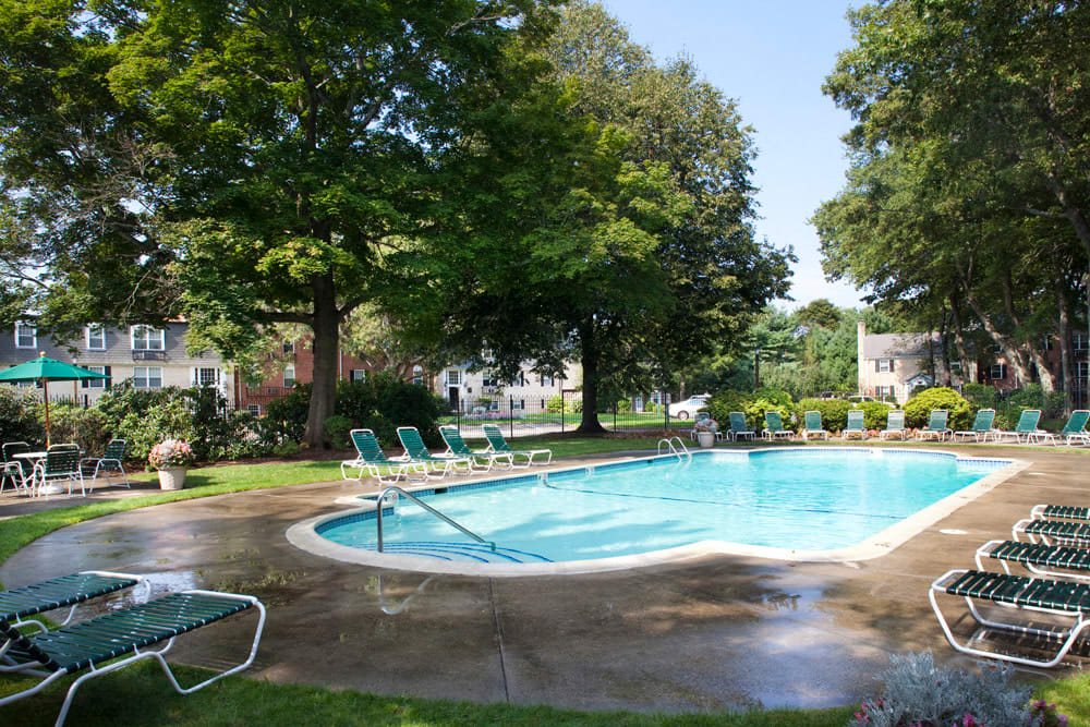 Beverly Commons – photo 1 of 31