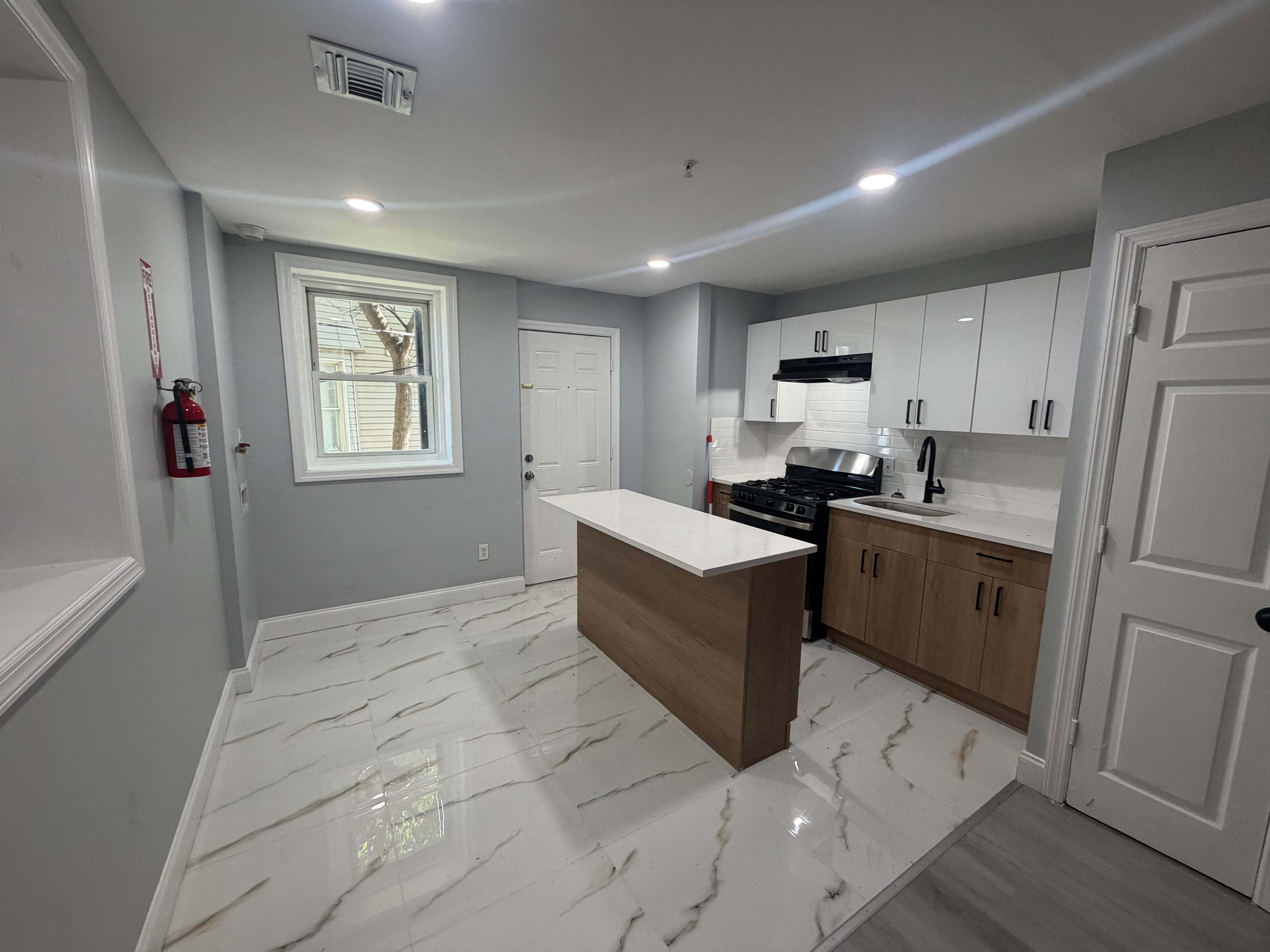 96 Eaton Pl – photo 1
