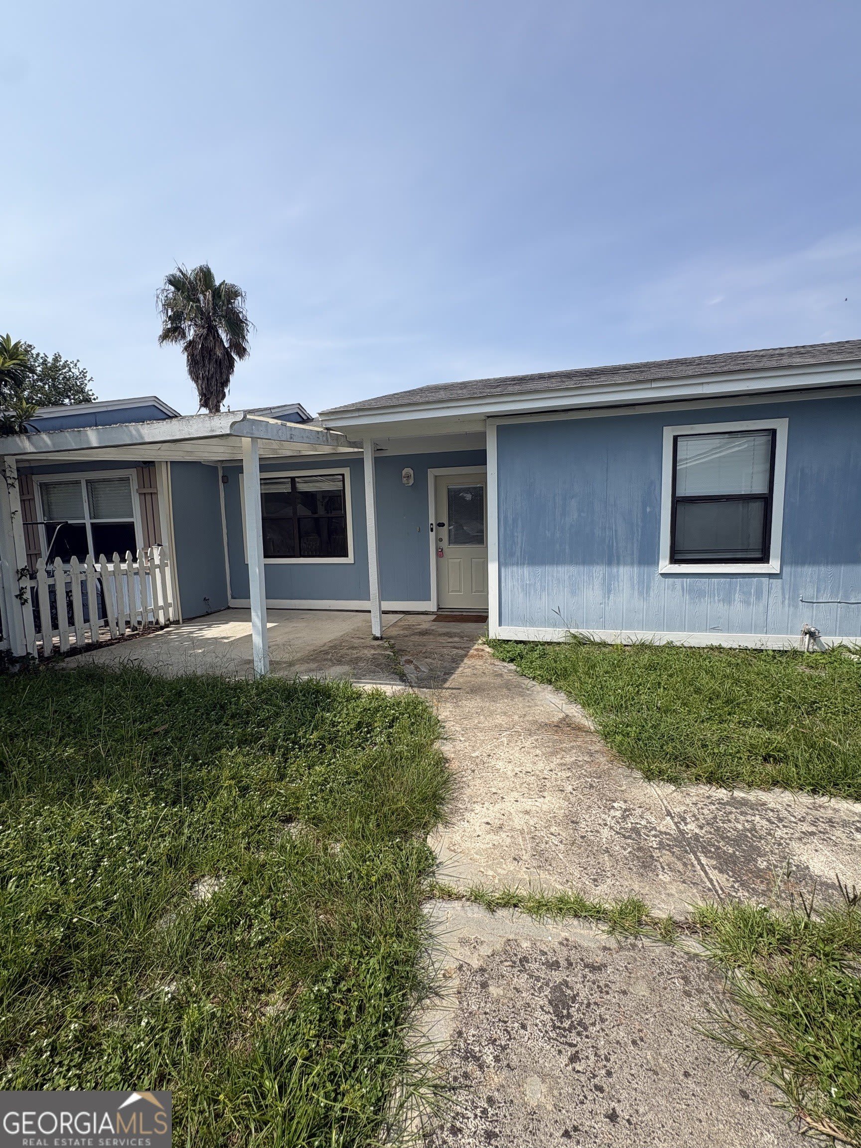 502 Chateau Circle – photo 1 of 12