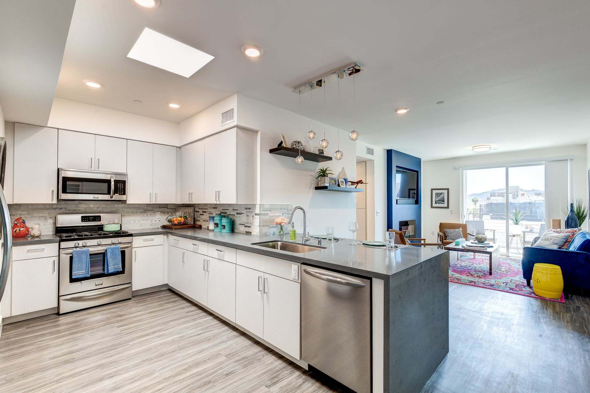 NOHO 55 Luxury Living – photo 1