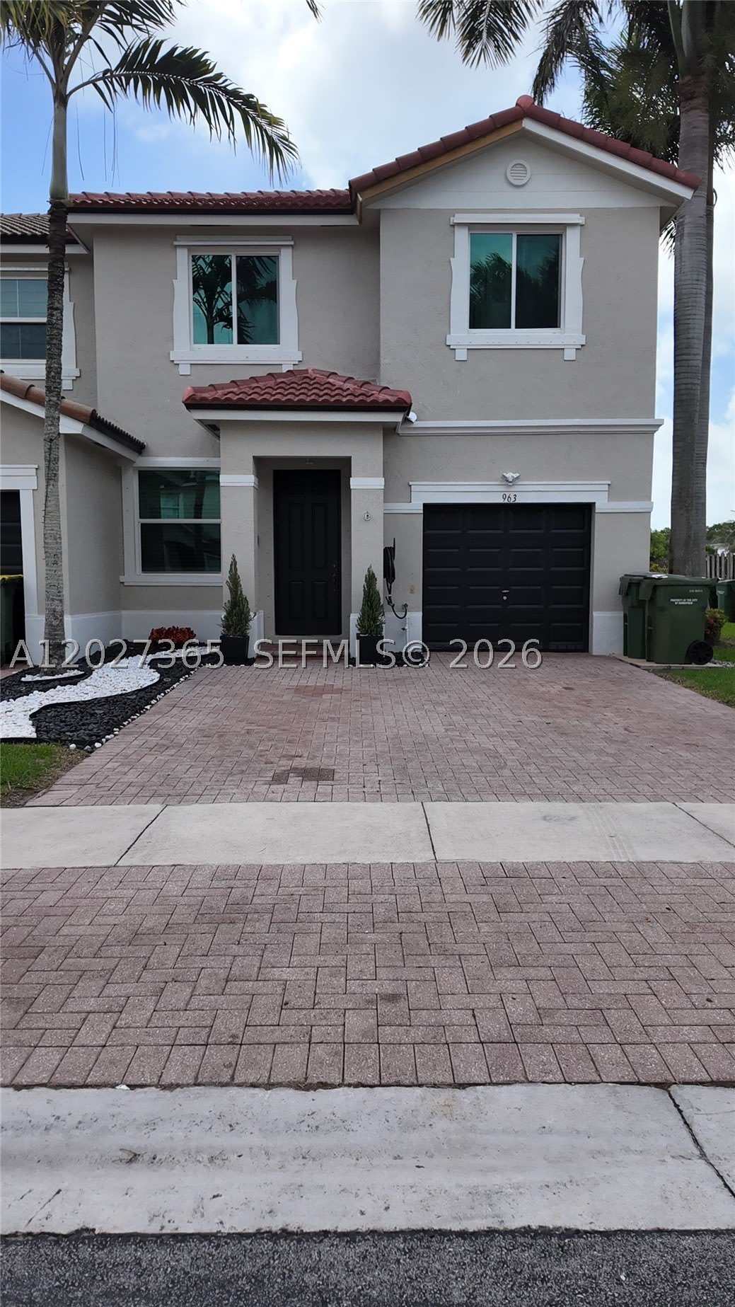 963 Ne 42Nd Ave – photo 1