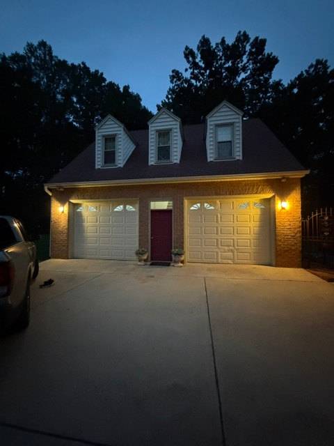 206 Kingston Drive – photo 1 of 13