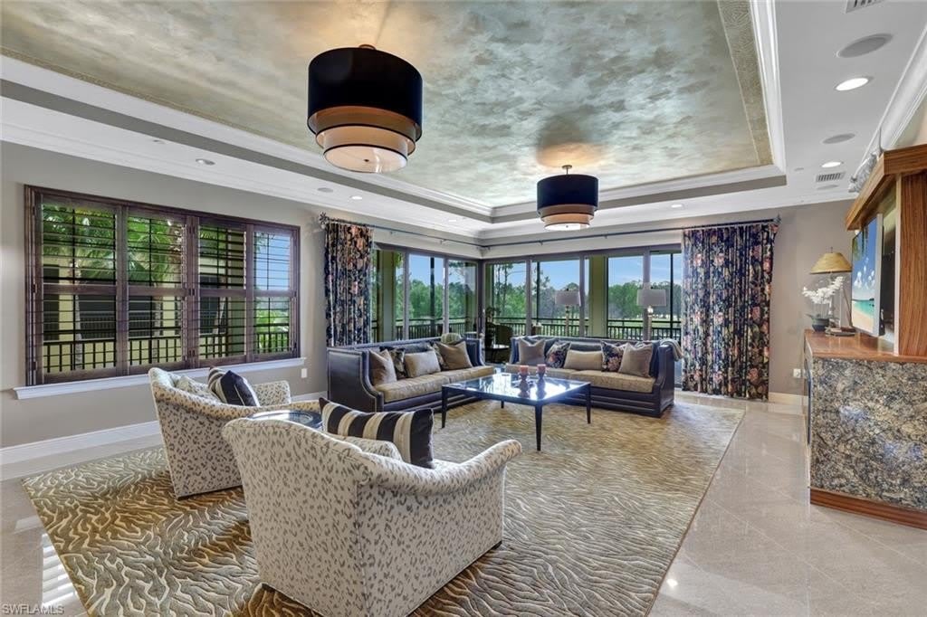2772 Tiburon Blvd E – photo 1