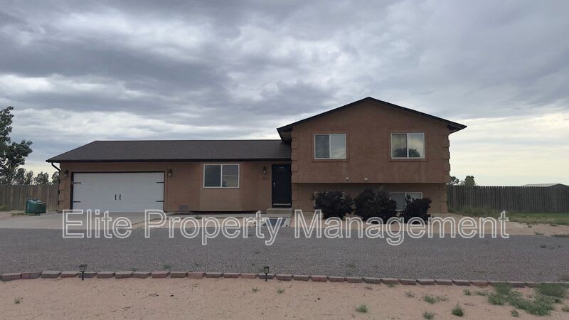 1150 S. Los Charros Dr. – photo 1