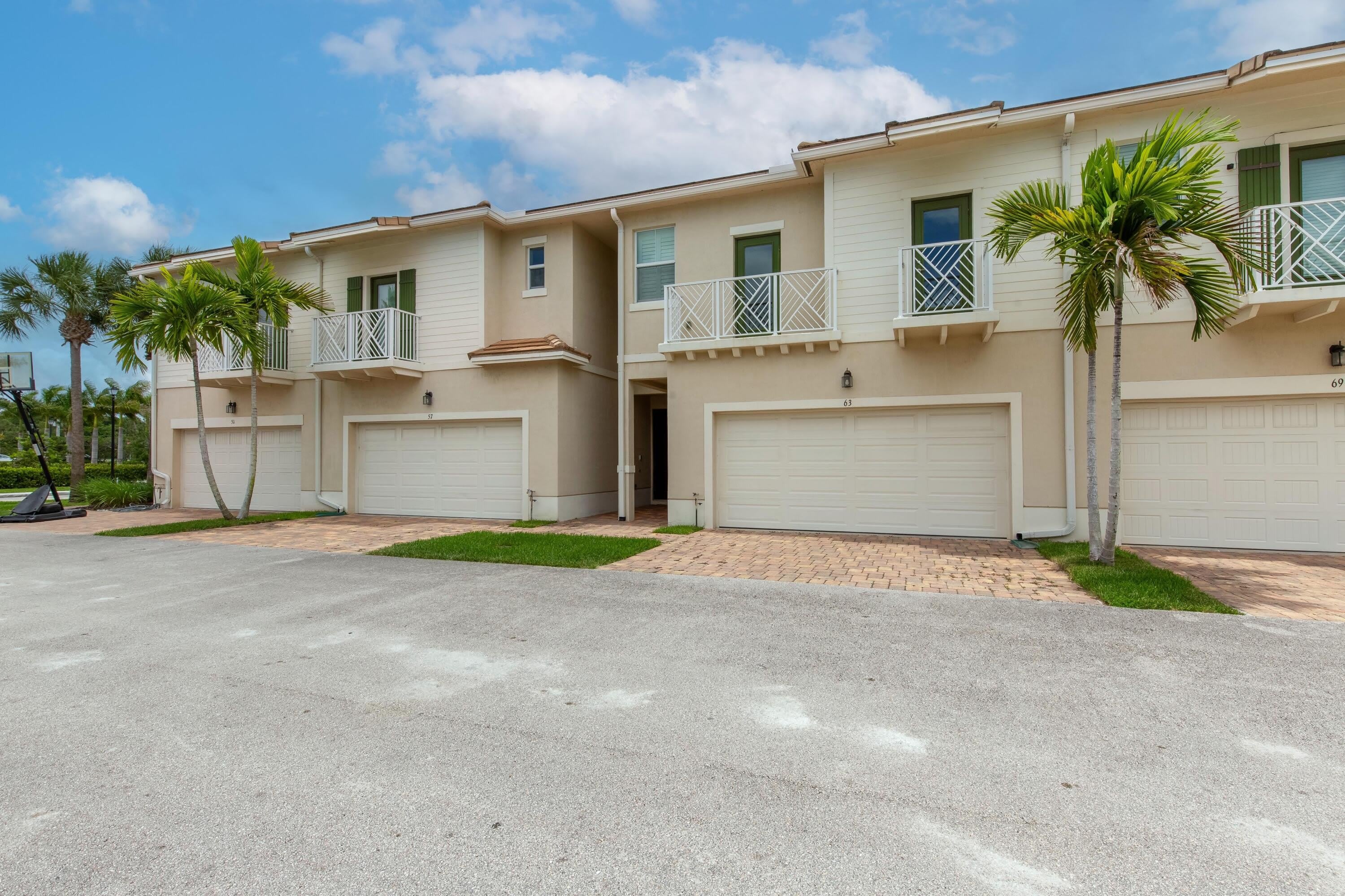 63 Dogwood Court – photo 1