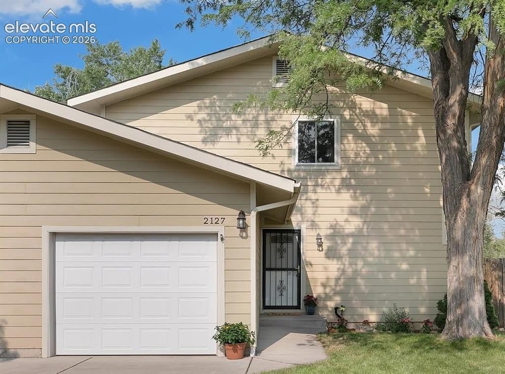 2127 Broadmoor Road Circle – photo 1