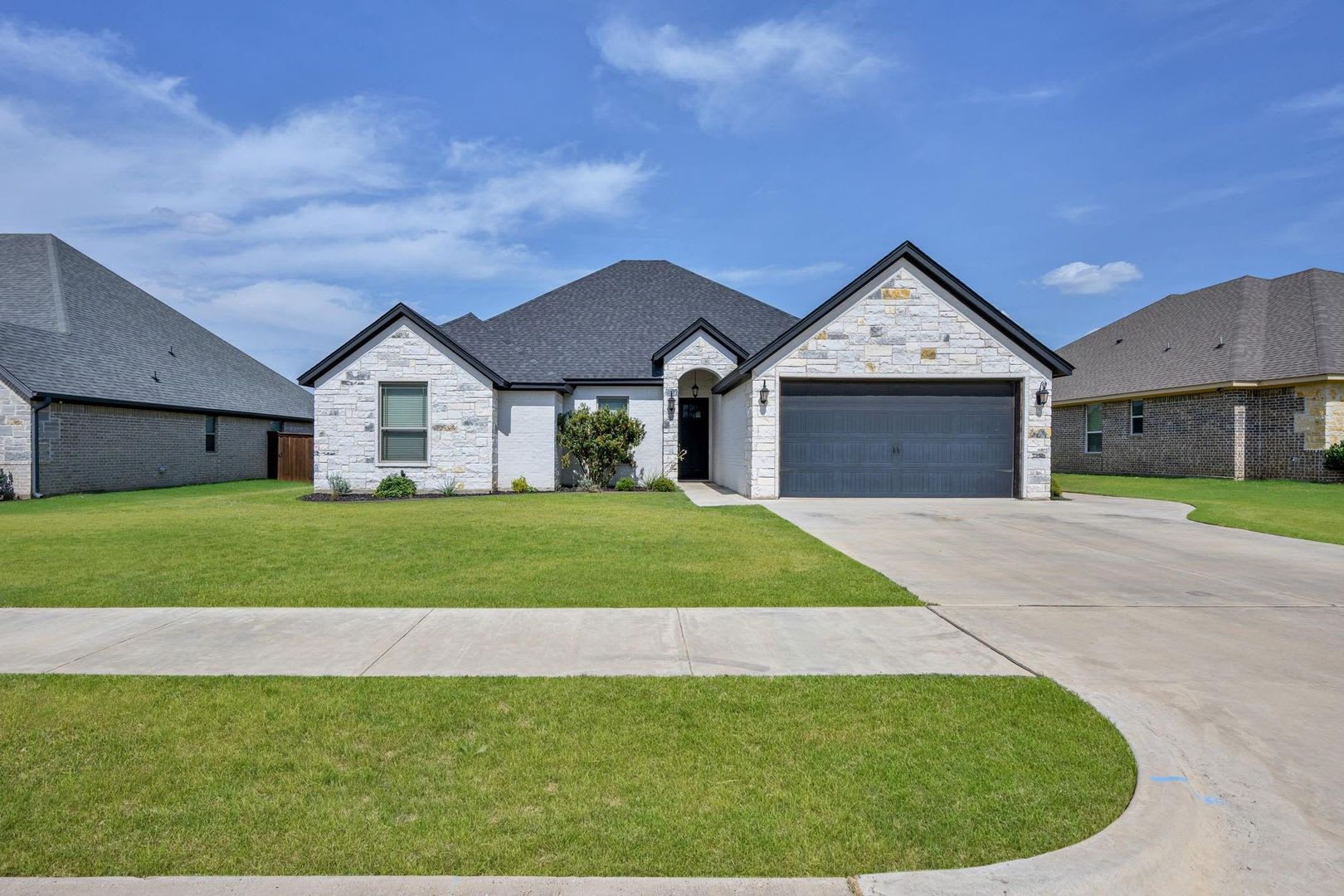 Gorgeous Home In Stephenville – photo 1