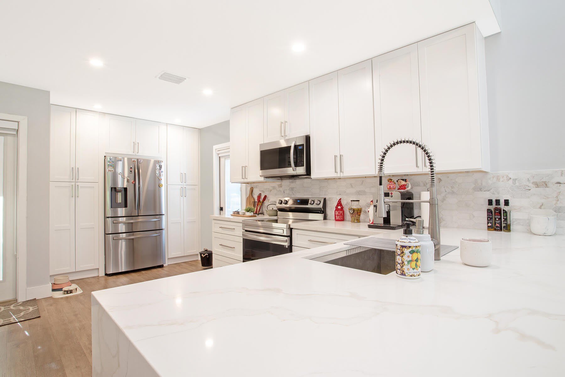 10048 SW 16th Street – photo 1