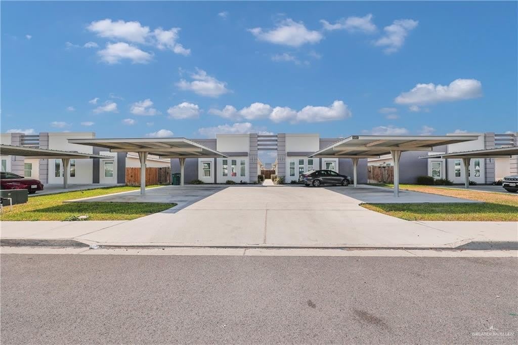 5105 Dahlia Street – photo 1