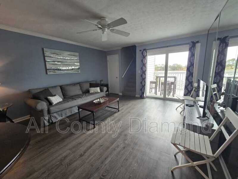 301 Lullwater Drive – photo 1 of 317