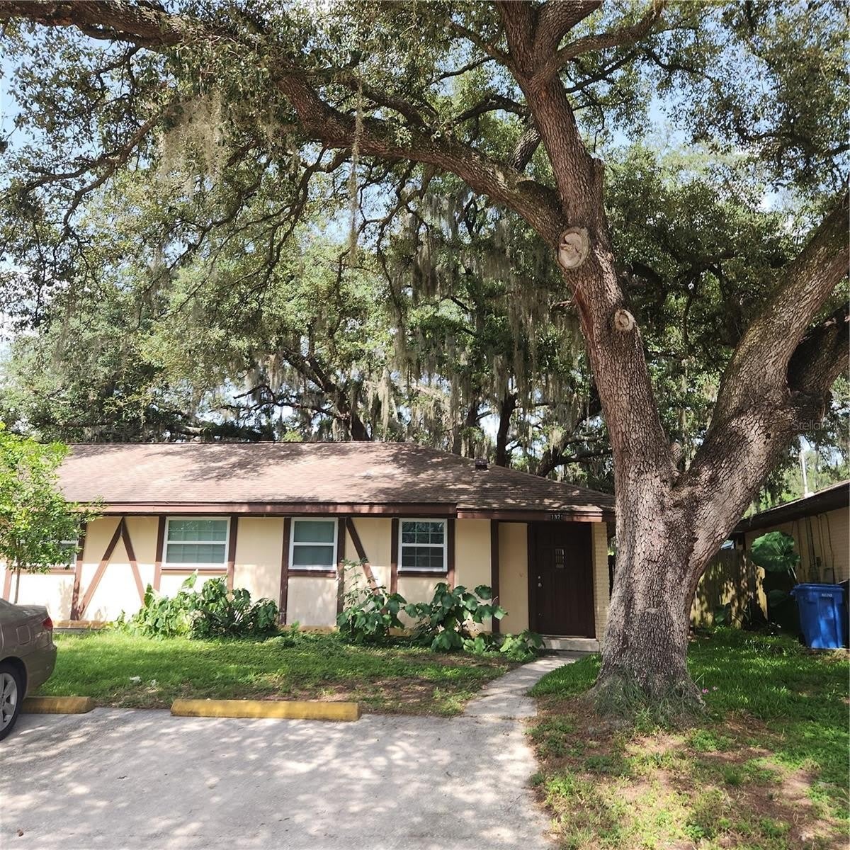 1317 EAGLEVIEW Drive – photo 1 of 3