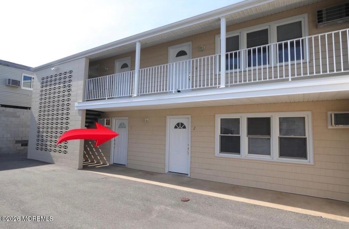 1804 Grand Central Avenue – photo 1 of 19