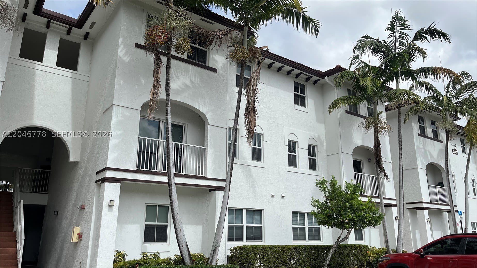 8850 Nw 97Th Ave – photo 1