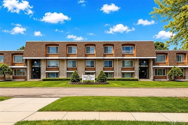 35281 Lewis Street – photo 1 of 118