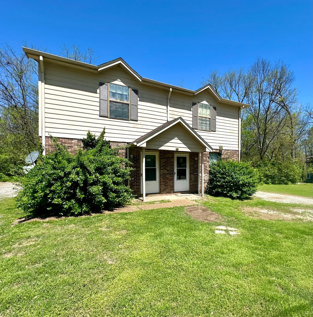 Totally Renovated! Everything New! Convenient to Everything! Pet Friendly! – photo 1