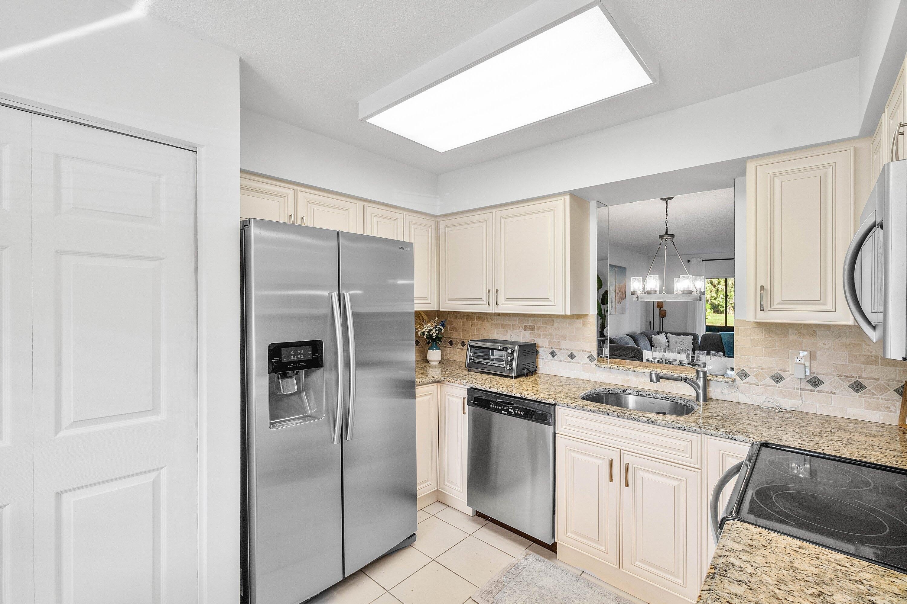 7321 Amberly Lane – photo 1