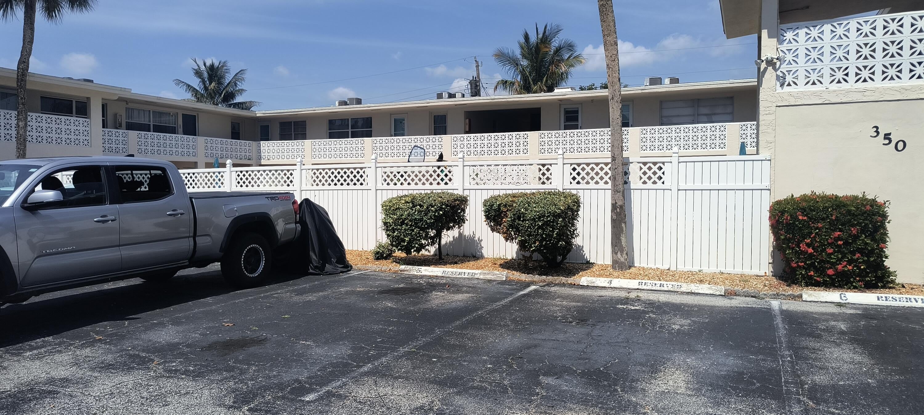 350 Woodland Avenue – photo 1 of 22
