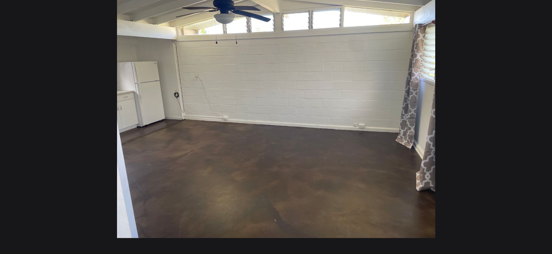 Quiet Studio, 1ba Water &amp; Electric included $1700 – photo 1 of 7
