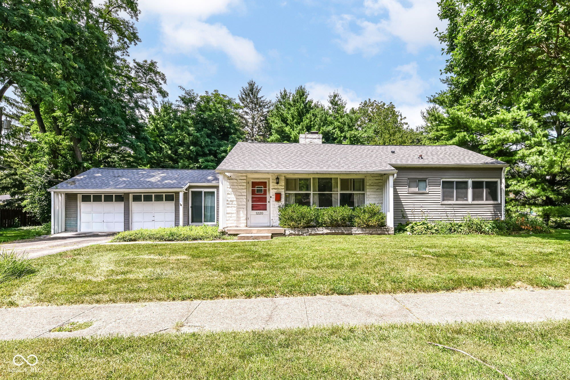 1220 Oak Ridge Drive – photo 1 of 31