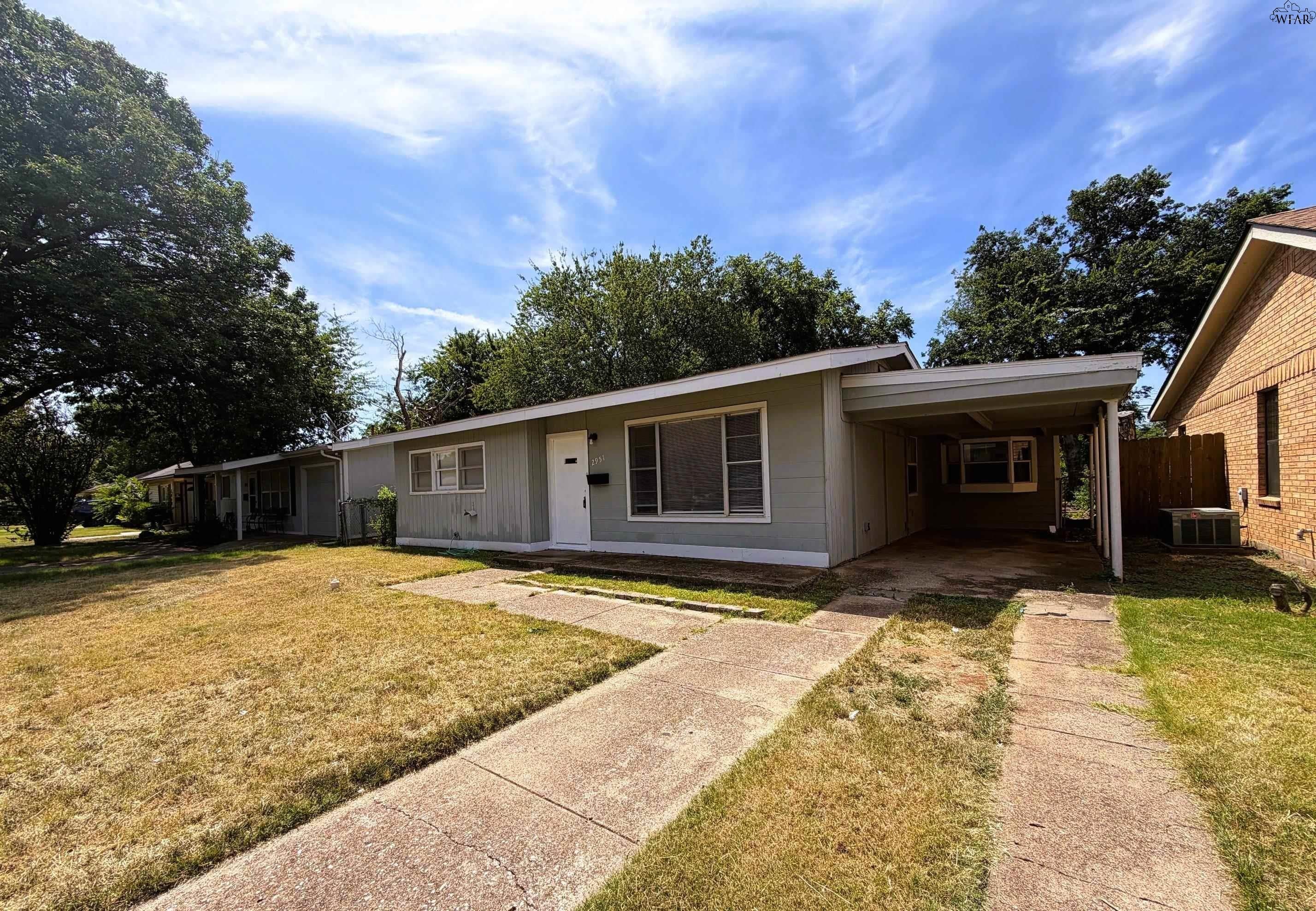 2951 MOFFETT AVENUE – photo 1 of 23