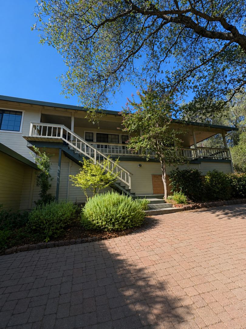 Charming 3-Bed Auburn Retreat on Half-Acre Lot with 3-Car Garage – photo 1 of 23