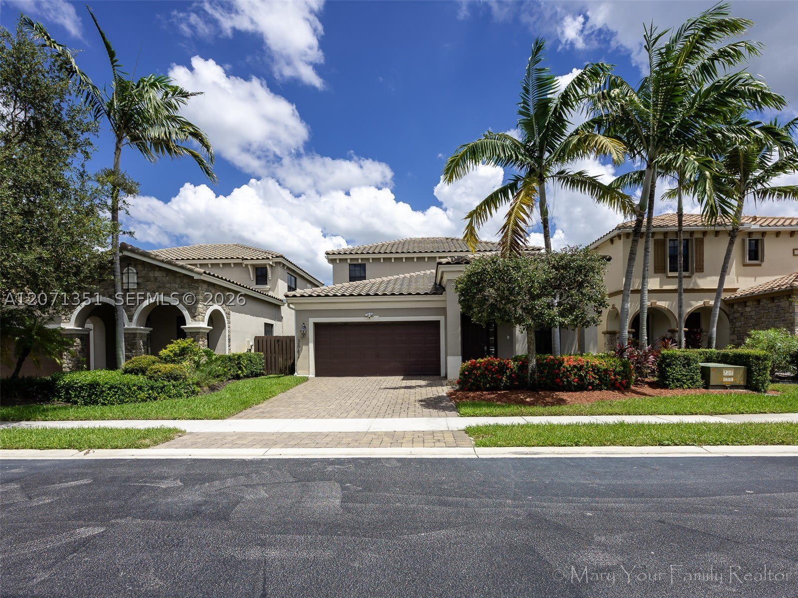 3841 Aspen Leaf Dr – photo 1