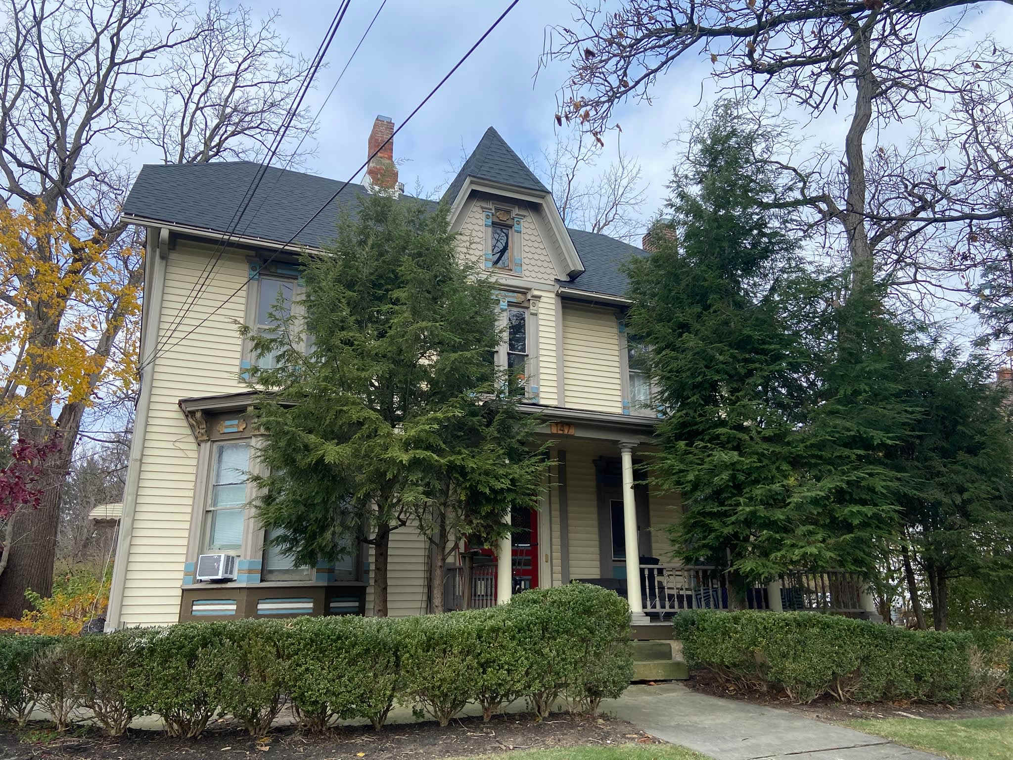 147 East Bridge Street – photo 1 of 31