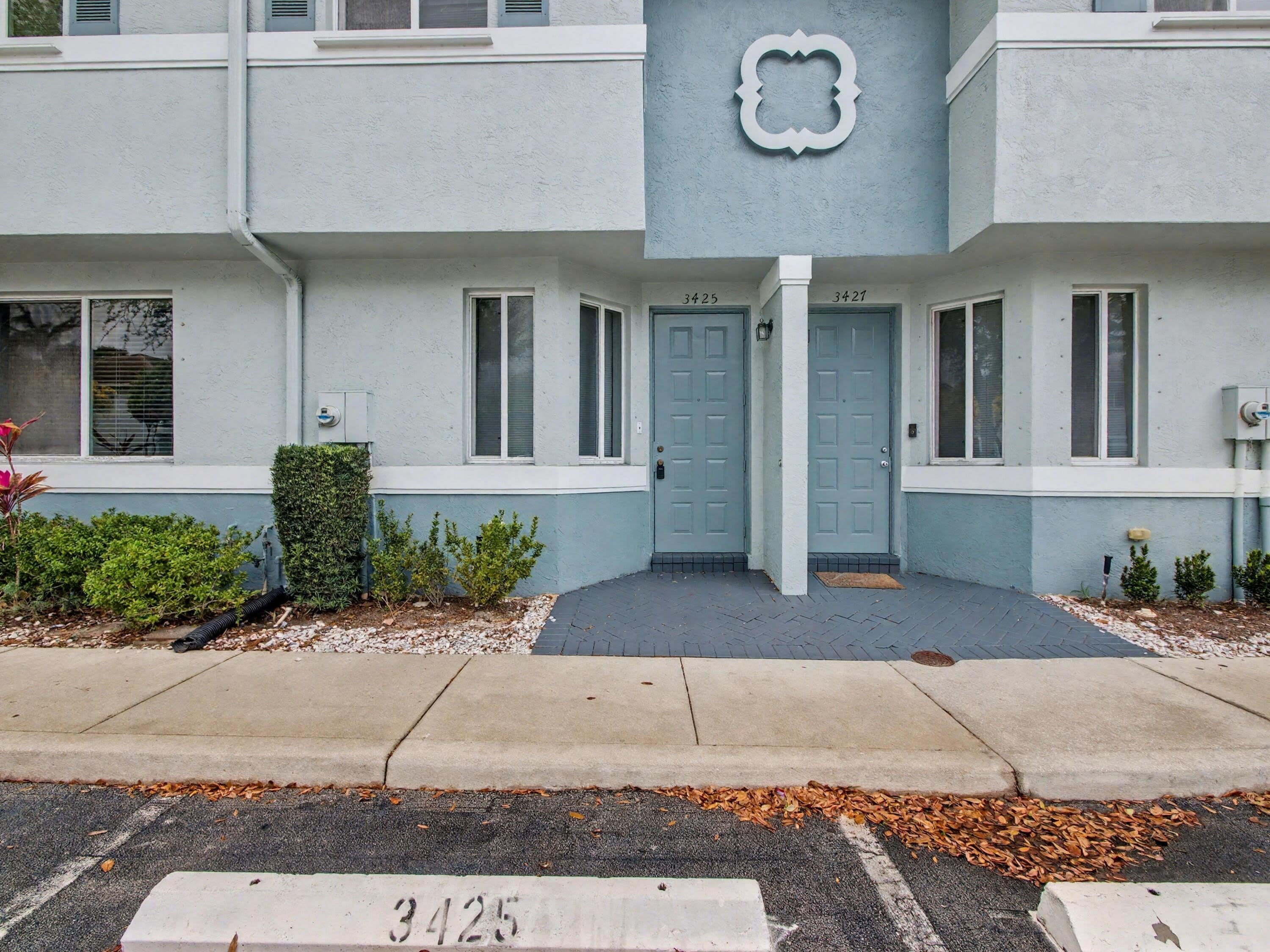 3425 Sonoma Drive – photo 1