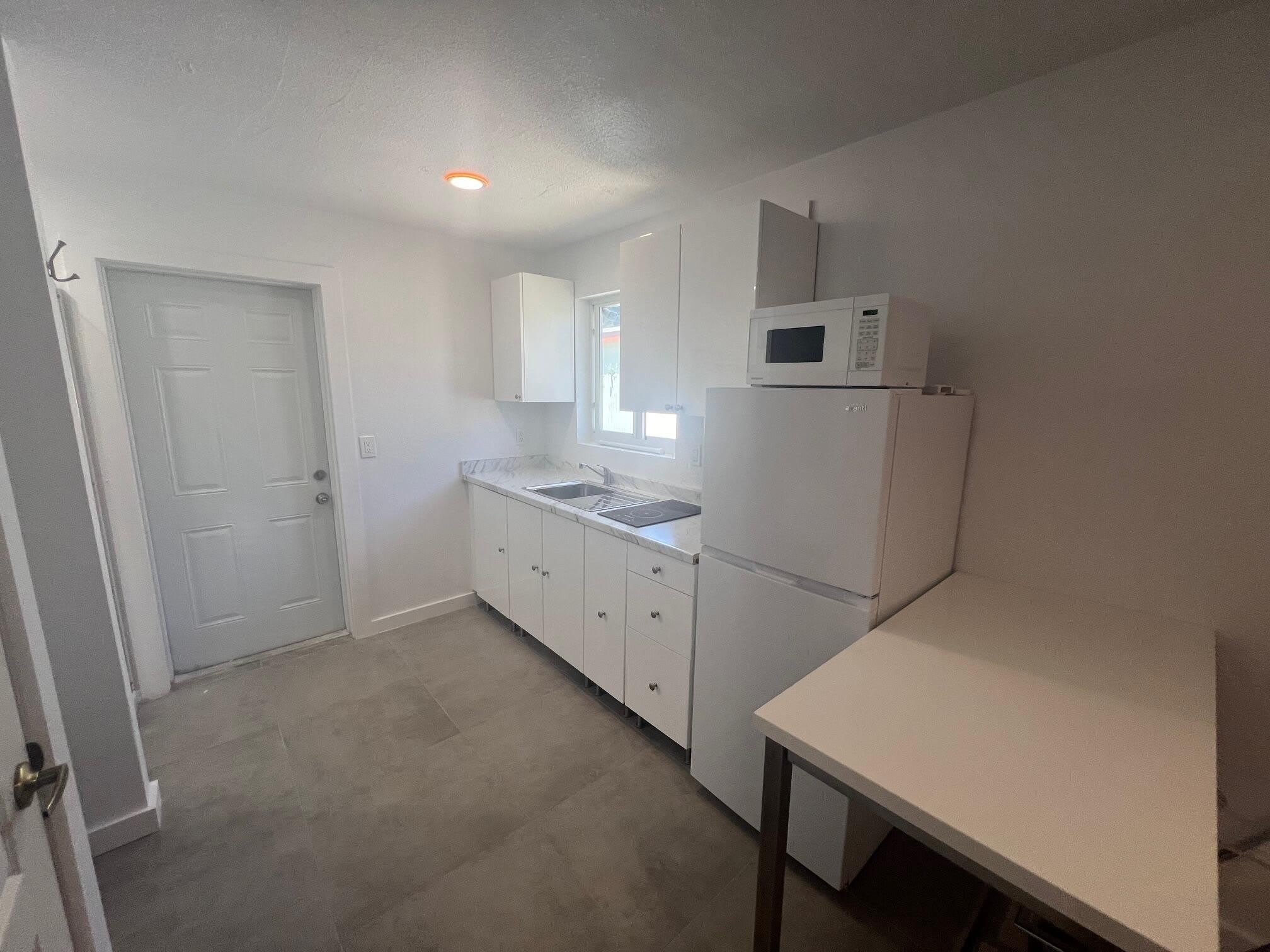 1244 W 27Th Street – photo 1 of 6