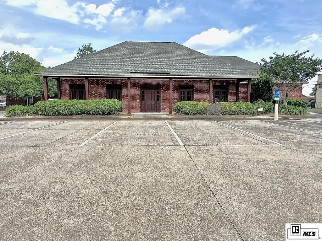 500 WOOD STREET – photo 1 of 25