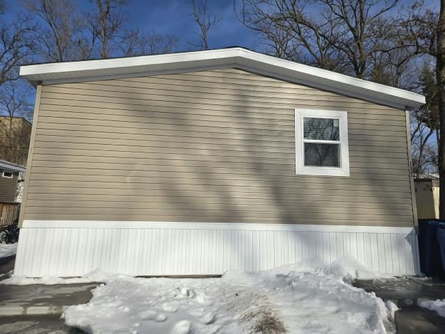 137 Skyline Drive – photo 1 of 5
