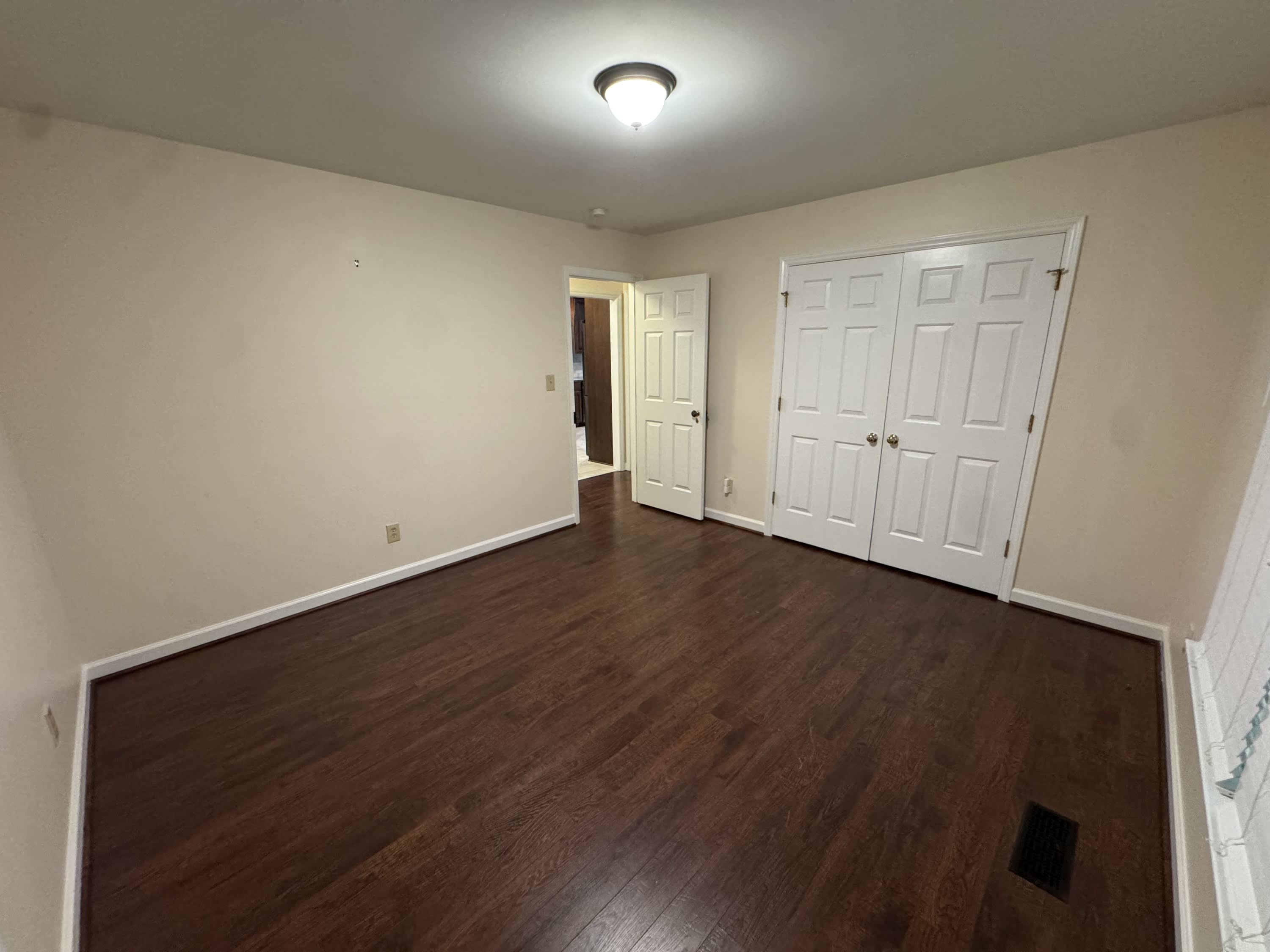 219 Larkfield Road – photo 1 of 10