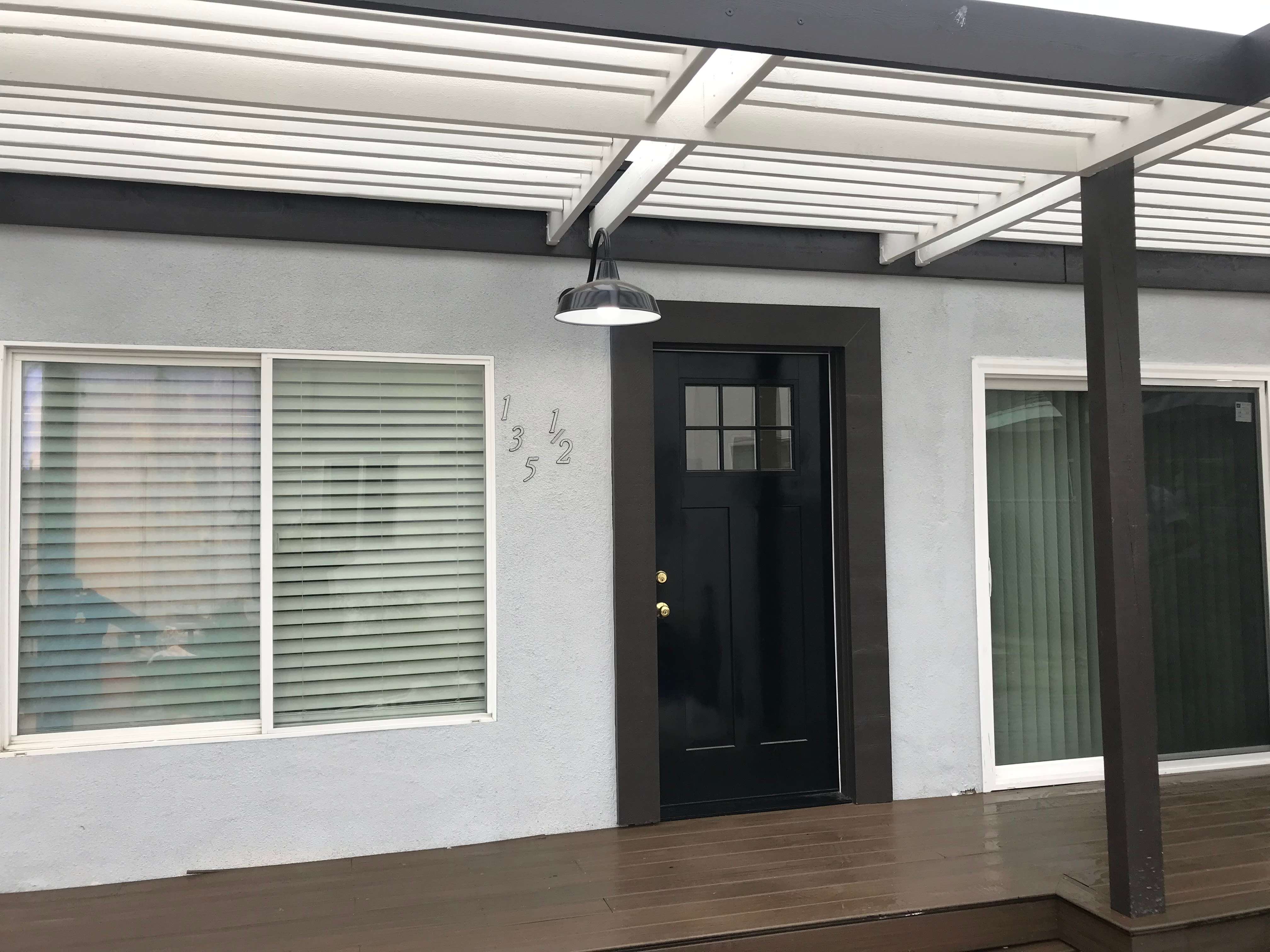 135 1/2 W 88th St – photo 1