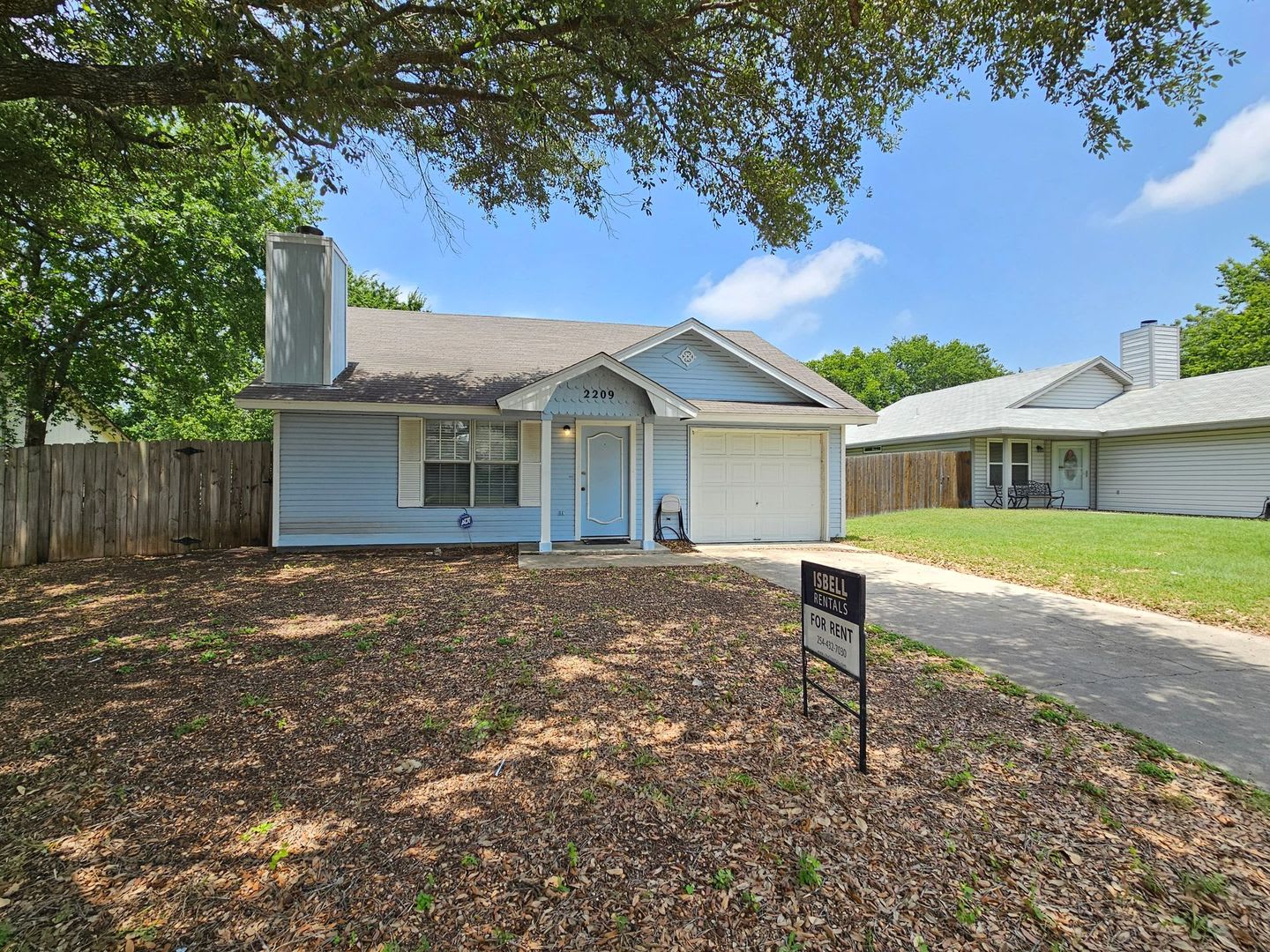 Huge Rent Reduction Ready For Move In – photo 1