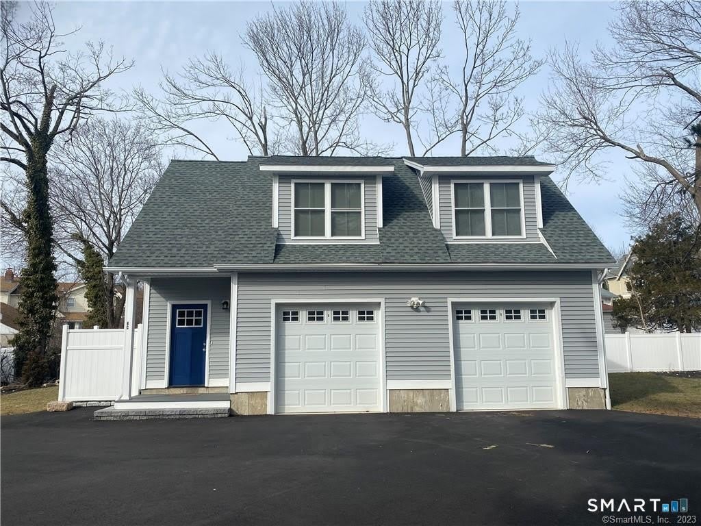 8 Svea Avenue – photo 1 of 20