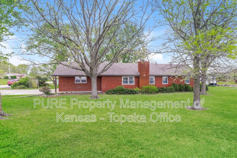 3445 SE 45th Street – photo 1 of 19