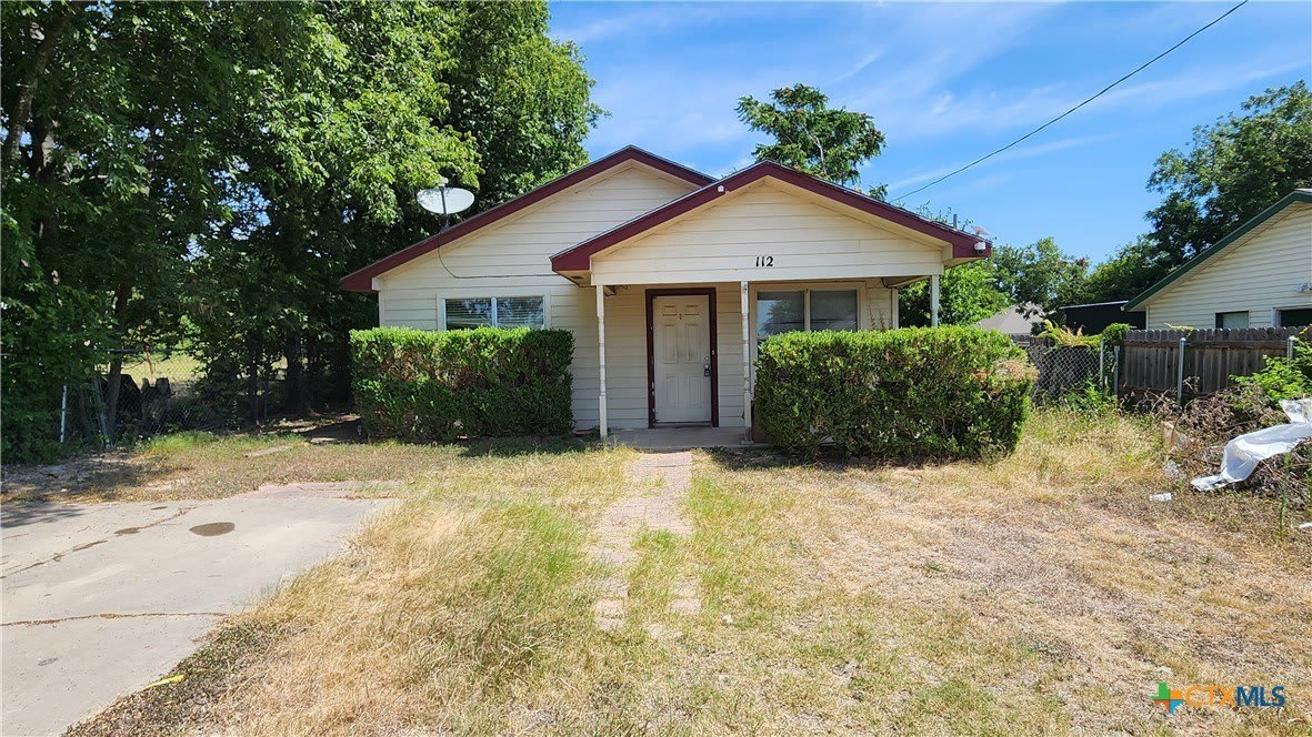 112 Goates Rd – photo 1 of 10