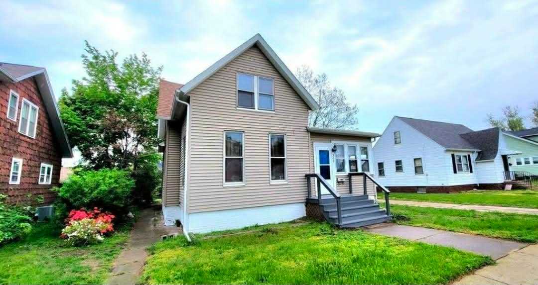 506 Dupage St – photo 1 of 14